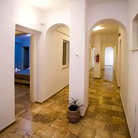 Ambiance Hotel Vathis